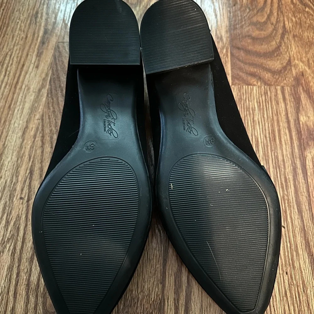 Carolyn Tucker flats with gold chain, size 8 - Picture 3 of 3